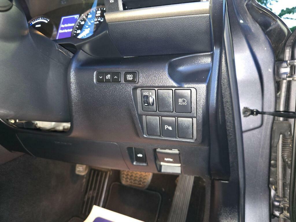 Lexus IS 300H F-sport Cvt Navigation Red #91