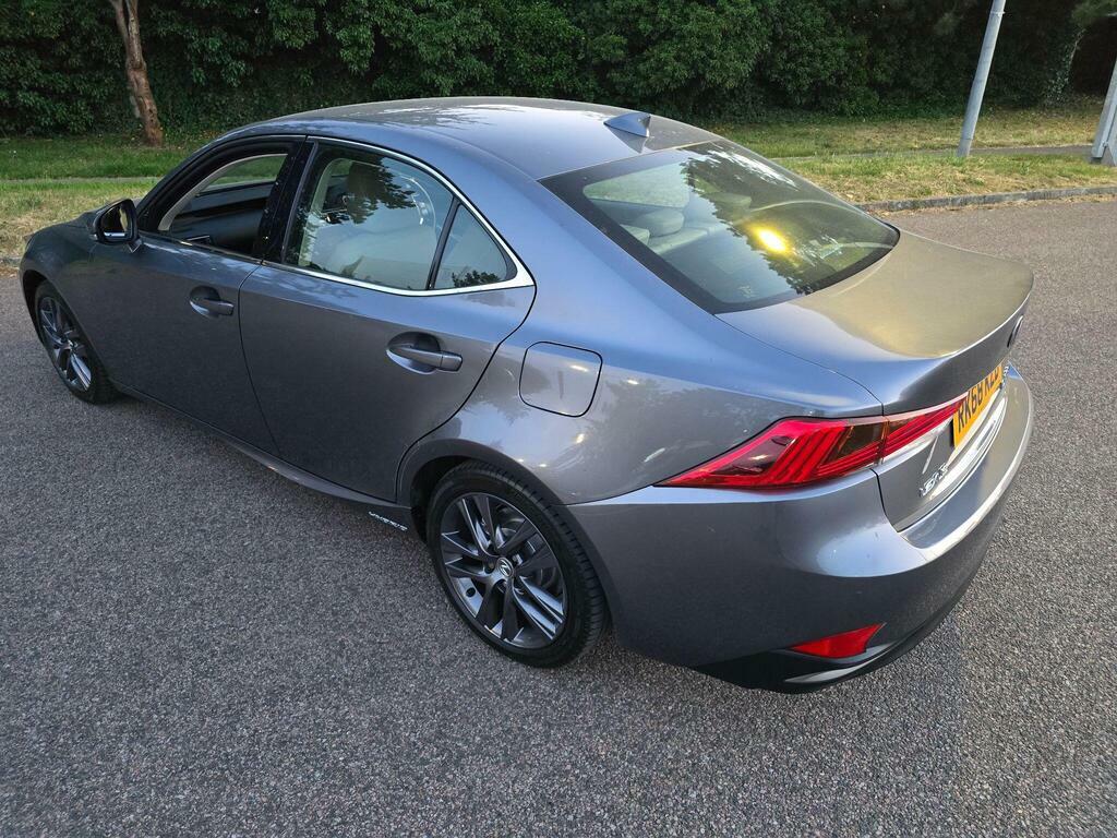 Lexus IS 300H F-sport Cvt Navigation Red #32