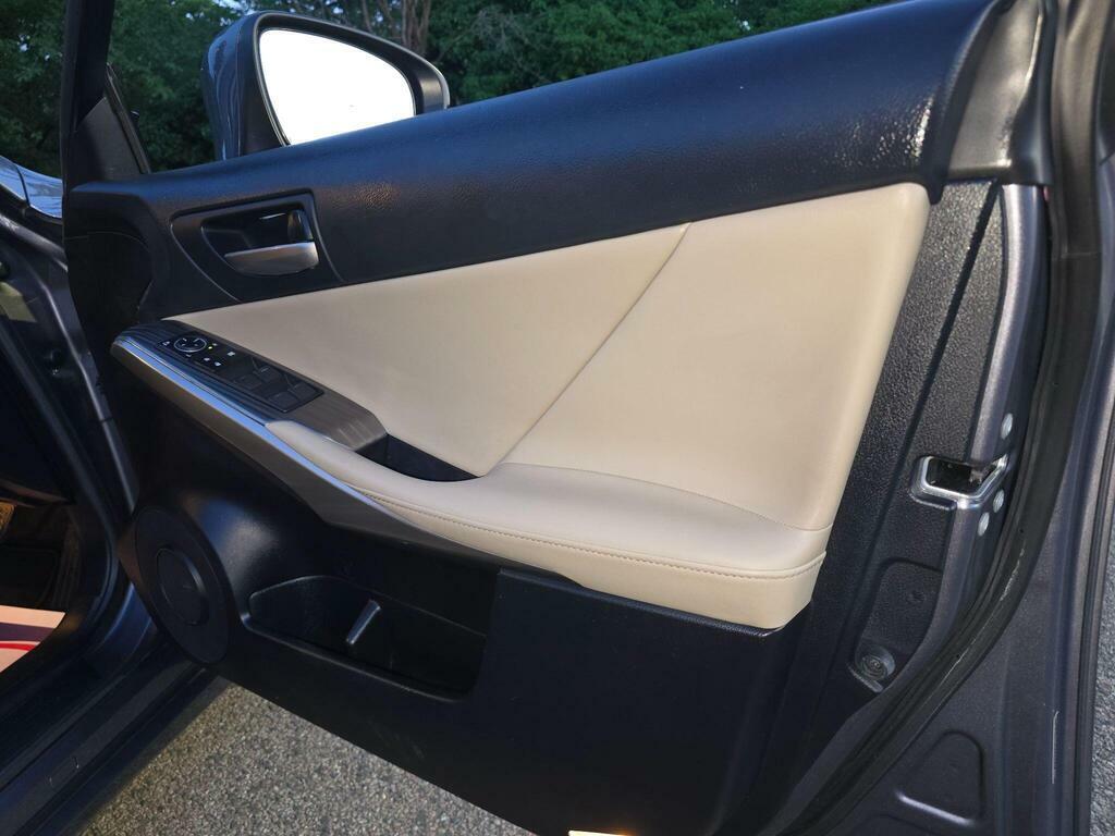 Lexus IS 300H F-sport Cvt Navigation Red #92