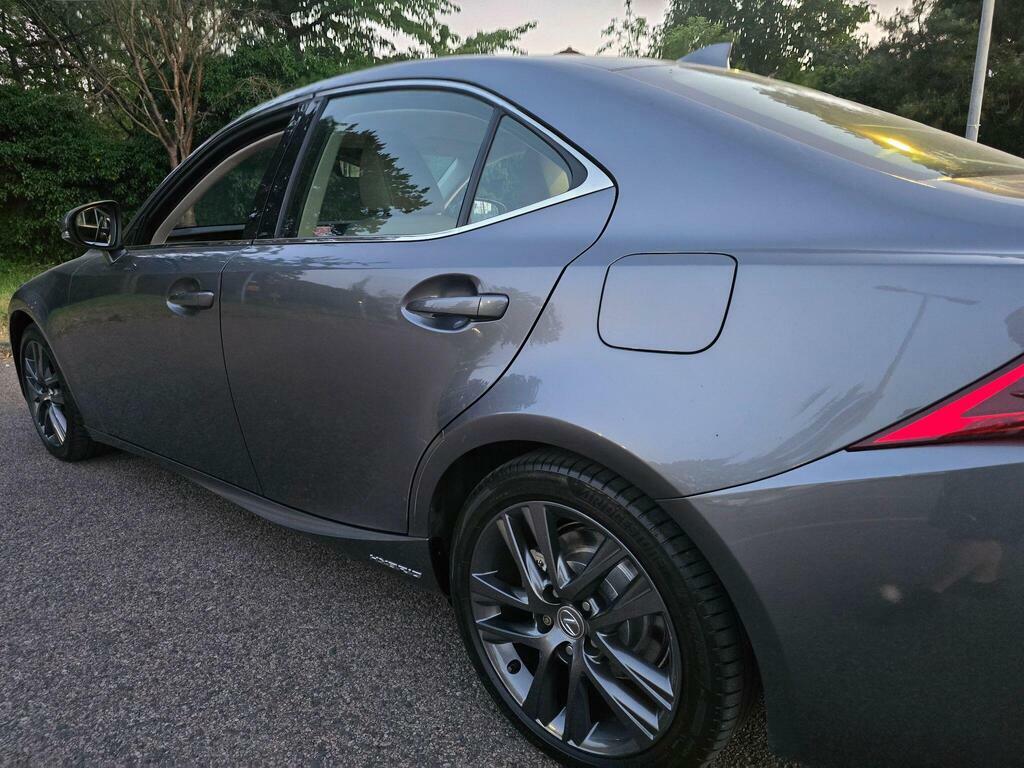 Lexus IS 300H F-sport Cvt Navigation Red #35