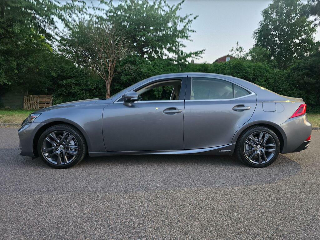 Lexus IS 300H F-sport Cvt Navigation Red #22