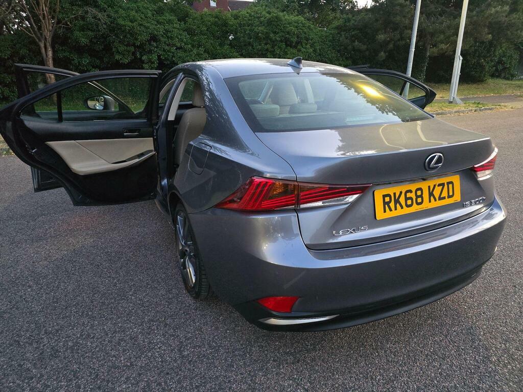 Lexus IS 300H F-sport Cvt Navigation Red #39