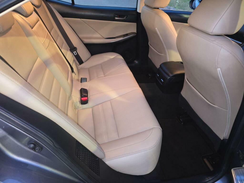 Lexus IS 300H F-sport Cvt Navigation Red #83