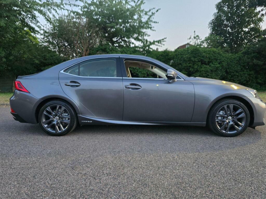 Lexus IS 300H F-sport Cvt Navigation Red #21
