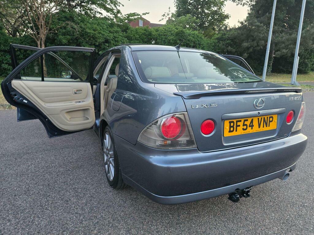 Lexus IS Silver #96