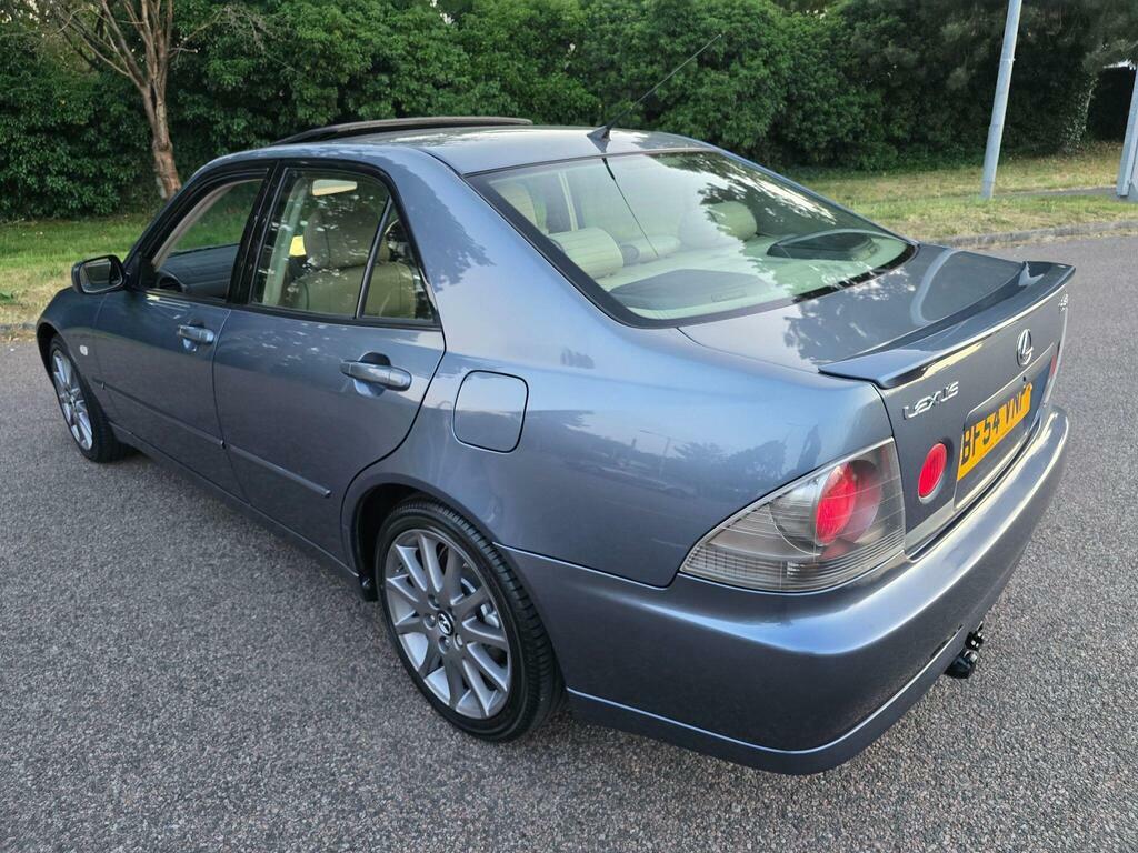 Lexus IS Silver #40