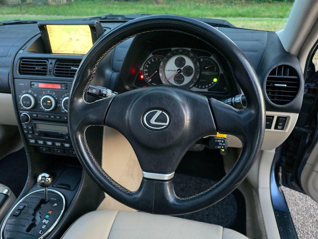 Lexus IS Silver #72