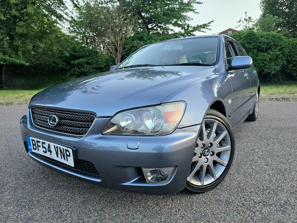 Lexus IS 2.0 200 Se Blue #2
