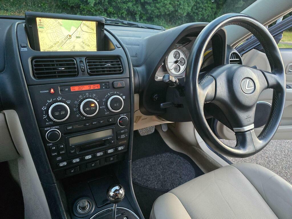 Lexus IS Silver #81