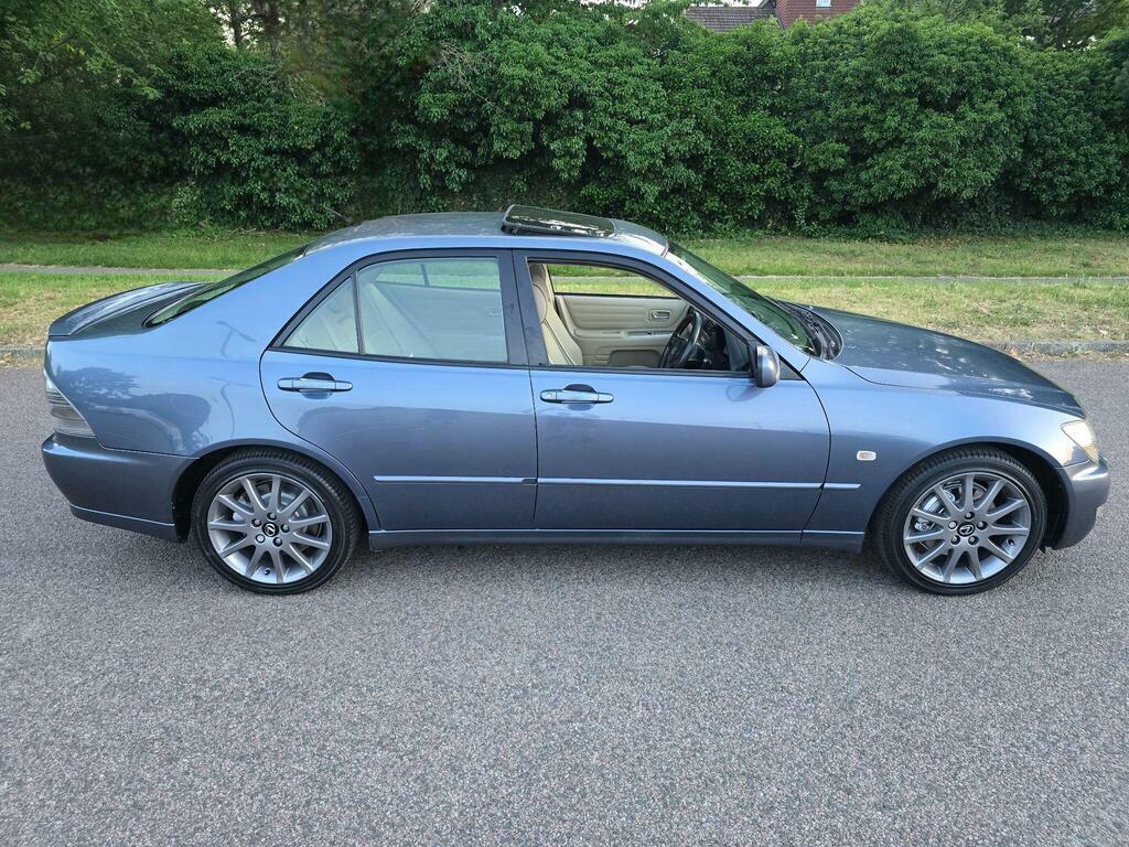 Lexus IS Silver #46