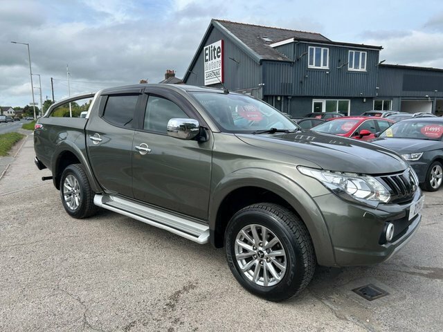 Mitsubishi L200 2018 2.4 Di-d Dc Barbarian Pickup Double Cab D Green