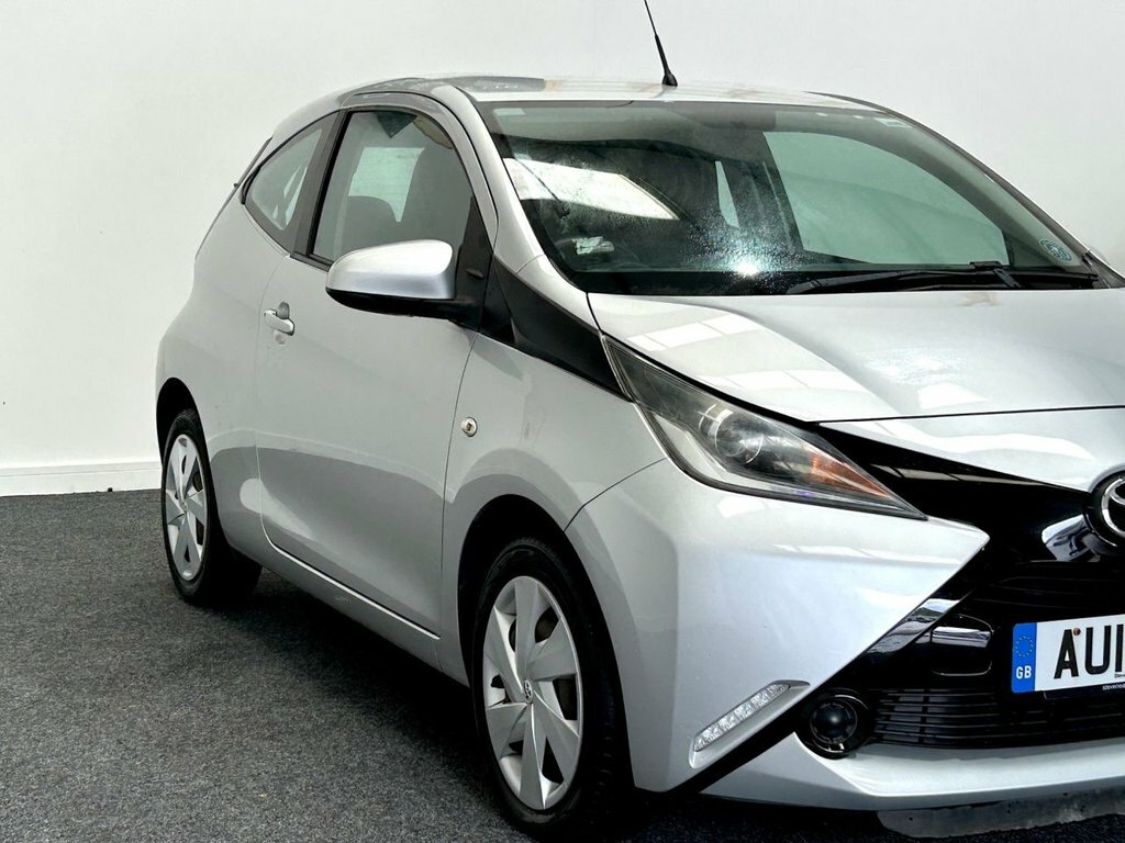 Toyota Aygo 1L X-play AU15GYH Silver #6