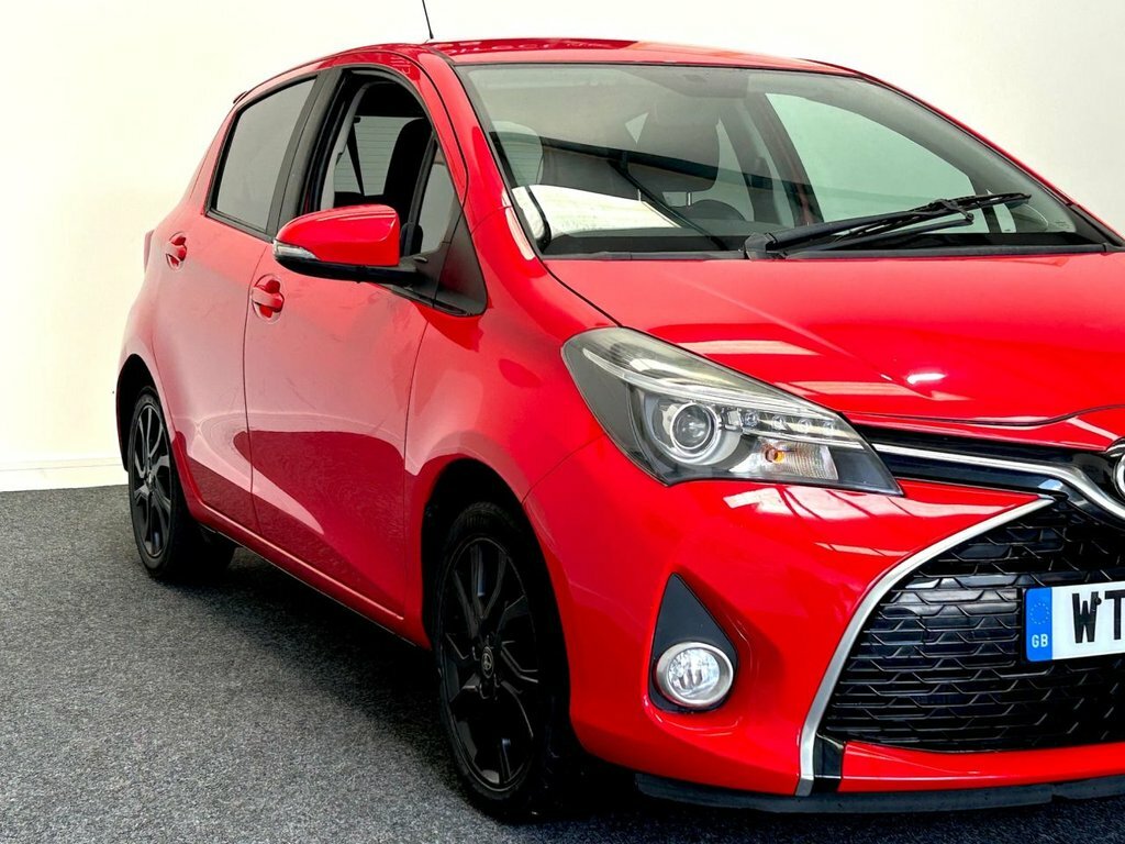 Toyota Yaris 1.3L Design WT16OYZ Red #6