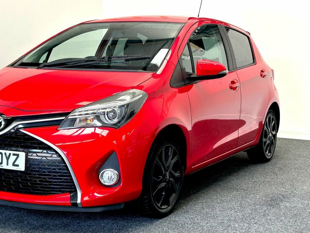 Toyota Yaris 1.3L Design WT16OYZ Red #5