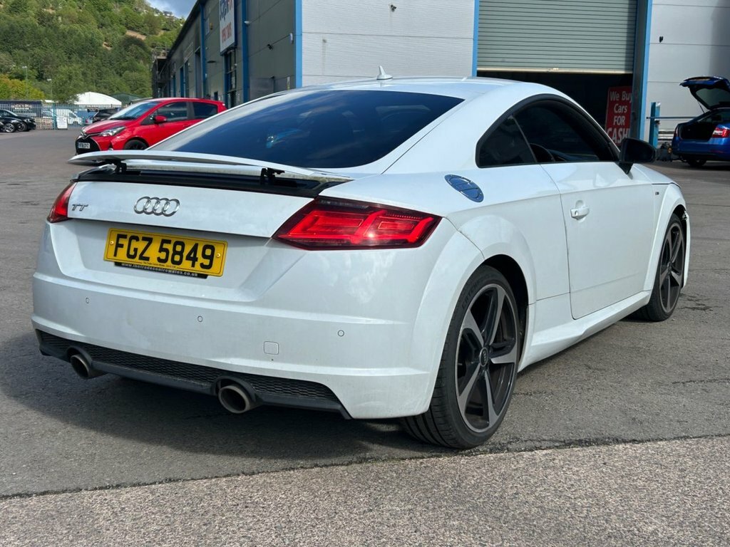Audi TT 1.8L Black Edition FGZ5849 White #4
