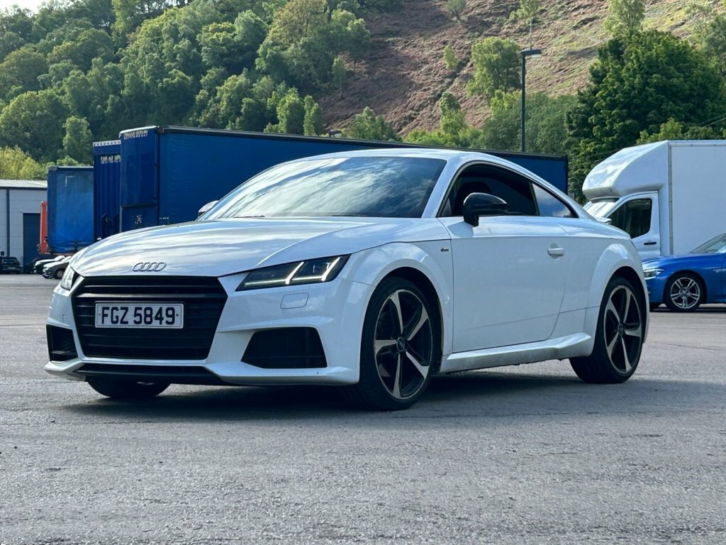 Audi TT 1.8L Black Edition White