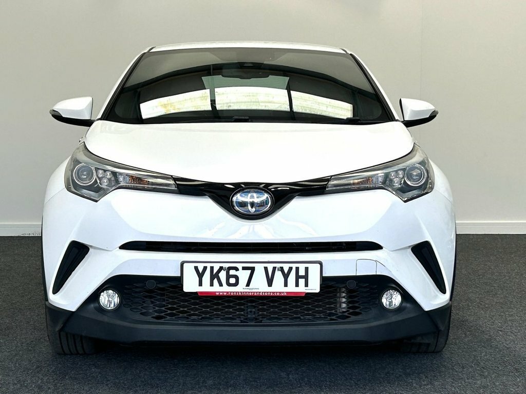 Toyota C-Hr 1.8L Icon YK67VYH White #2