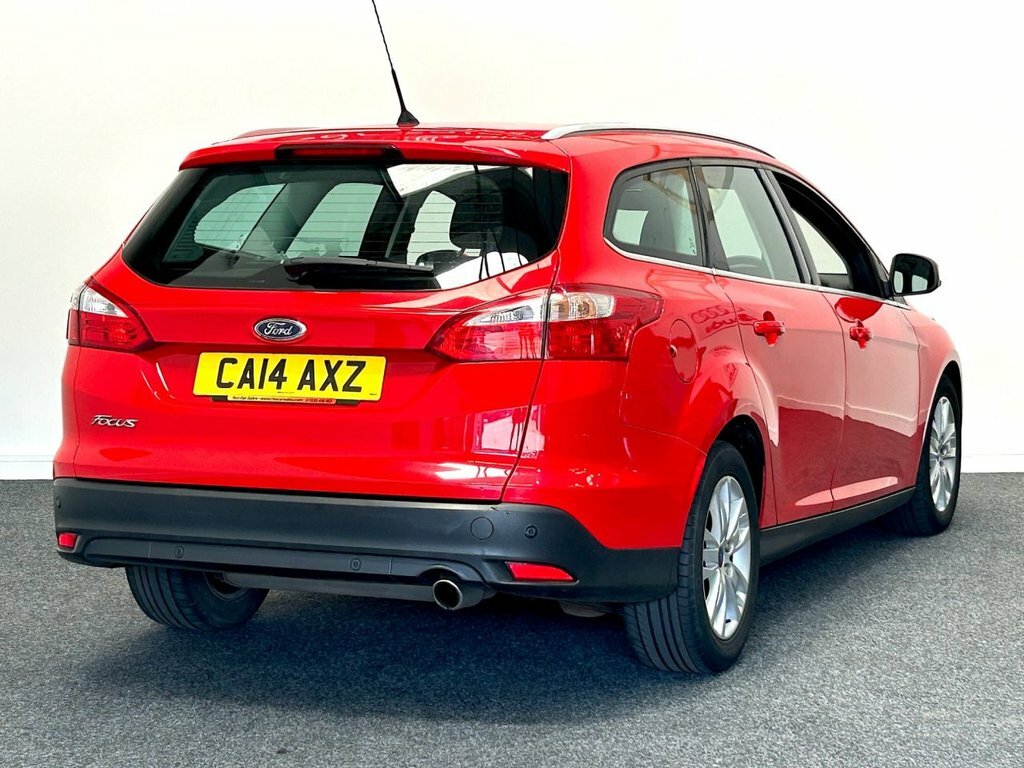Ford Focus Estate CA14AXZ Red #4