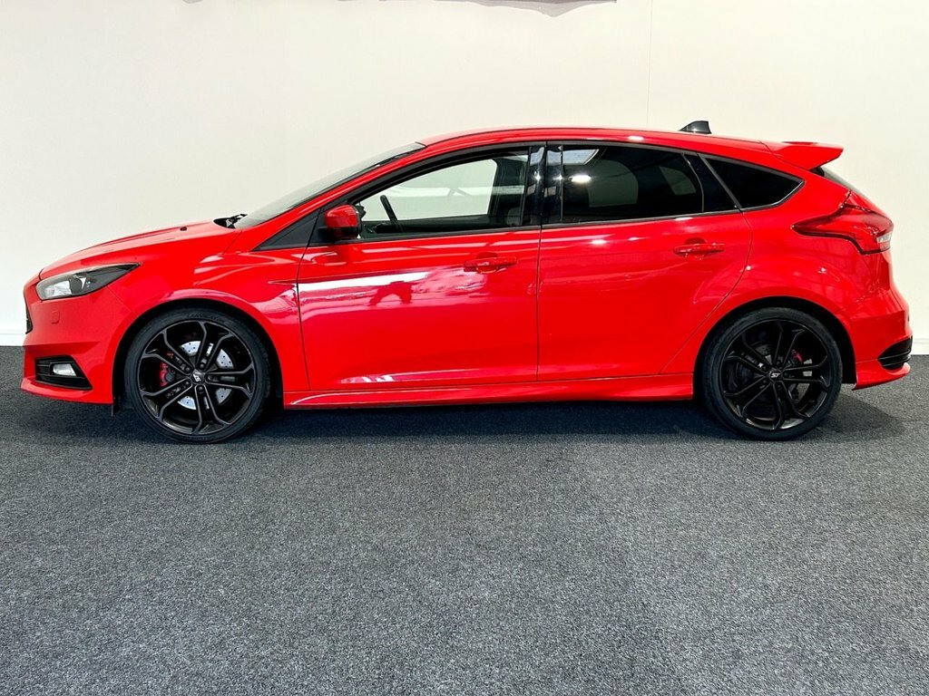 Ford Focus 2L St-3 KU66OUK Red #3