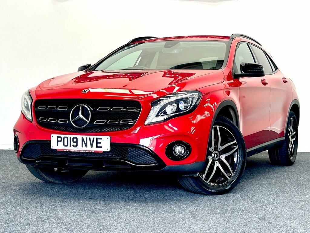 Mercedes-Benz GLA Class 1.6L Urban Edition Red