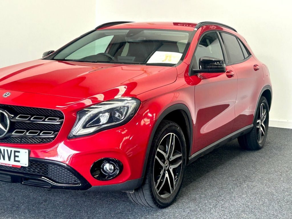 Mercedes-Benz GLA Class 1.6L Urban Edition PO19NVE Red #5