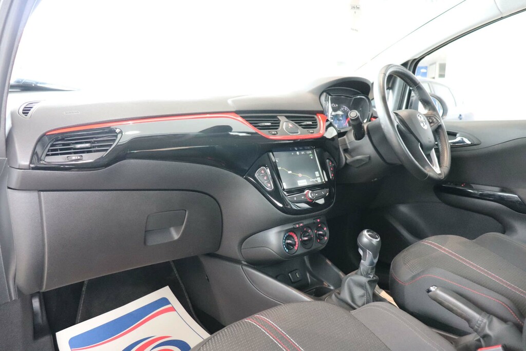 Vauxhall Corsa Griffin EJ68NJU White #4