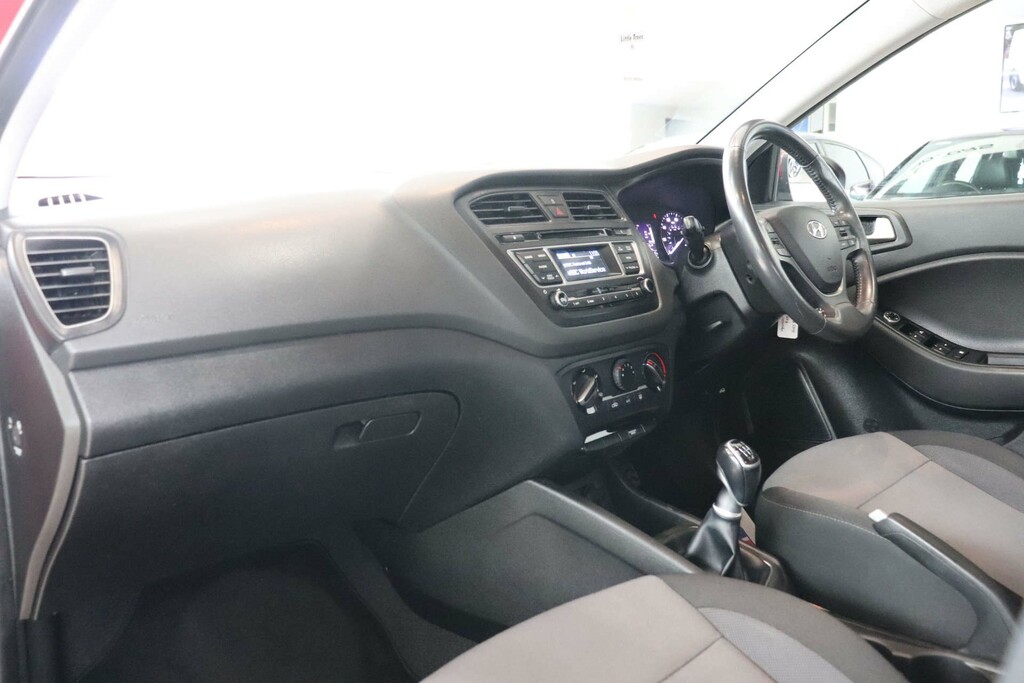 Hyundai I20 Active Tgdi GV67BZK Red #4