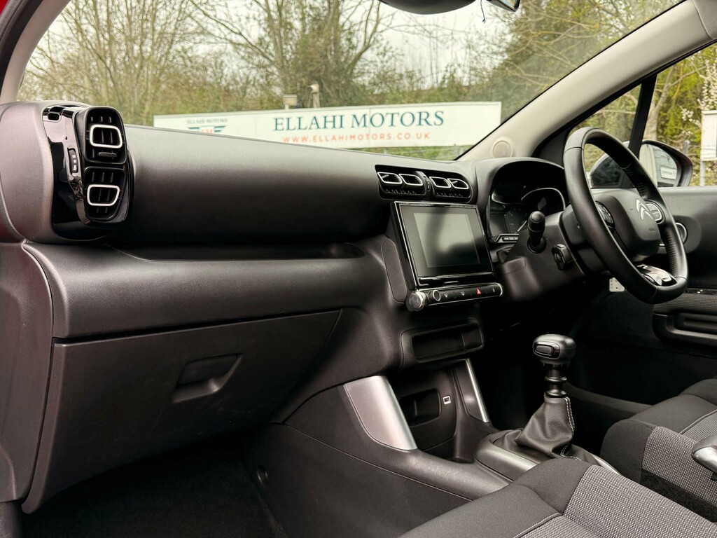 Citroen C3 Aircross Feel Puretech Ss DN68FVV Red #4