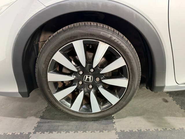 Honda Civic 1.8 I-vtec Se Plus Navi Hatchback Man Silver #5