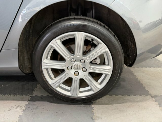Volvo V40 2.0 D4 Inscription Hatchback Eur YM66FDZ Grey #6