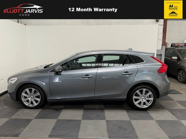 Volvo V40 2.0 D4 Inscription Hatchback Eur YM66FDZ Grey #4