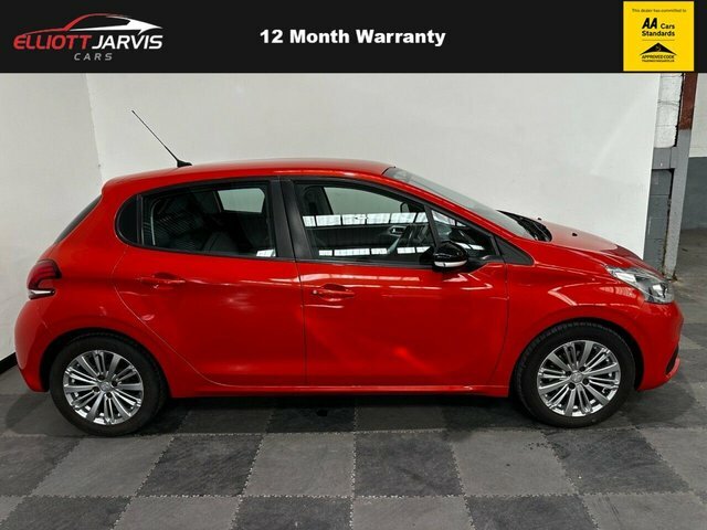Peugeot 208 1.2 Puretech Active Hatchback Eu YH65VZG Orange #2