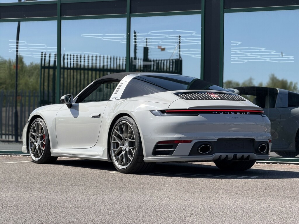 Porsche 911 Convertible 3.0 T 992 4S 202121 Grey