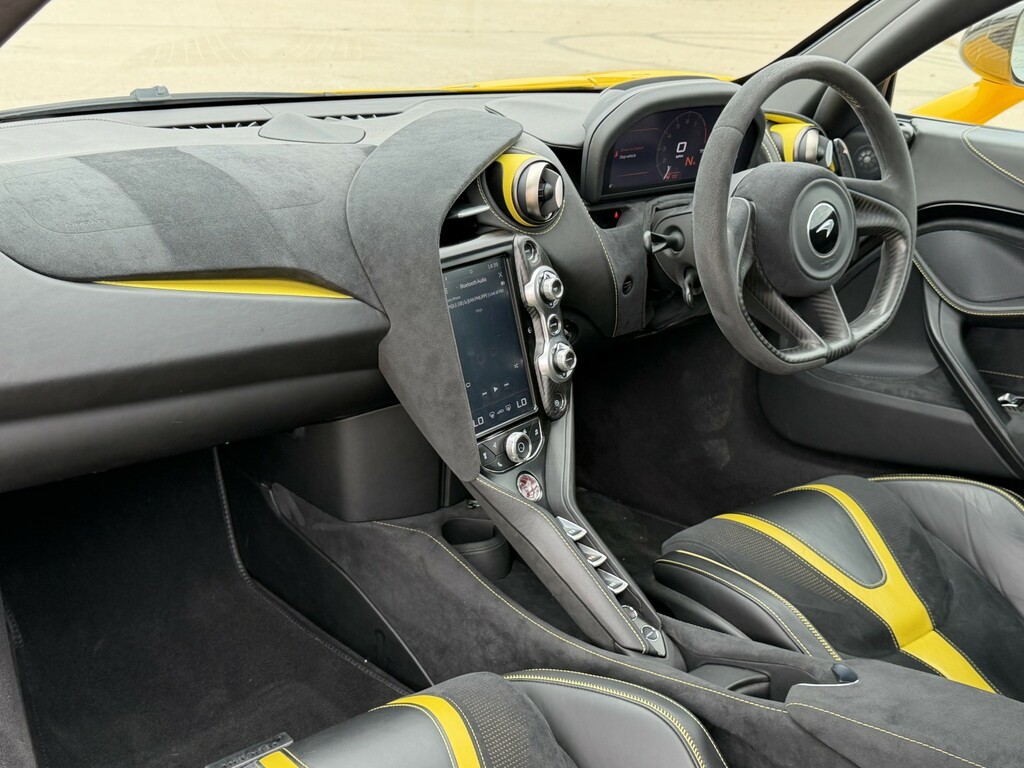McLaren 720S Coupe 4.0 T V8 201818 Yellow #2
