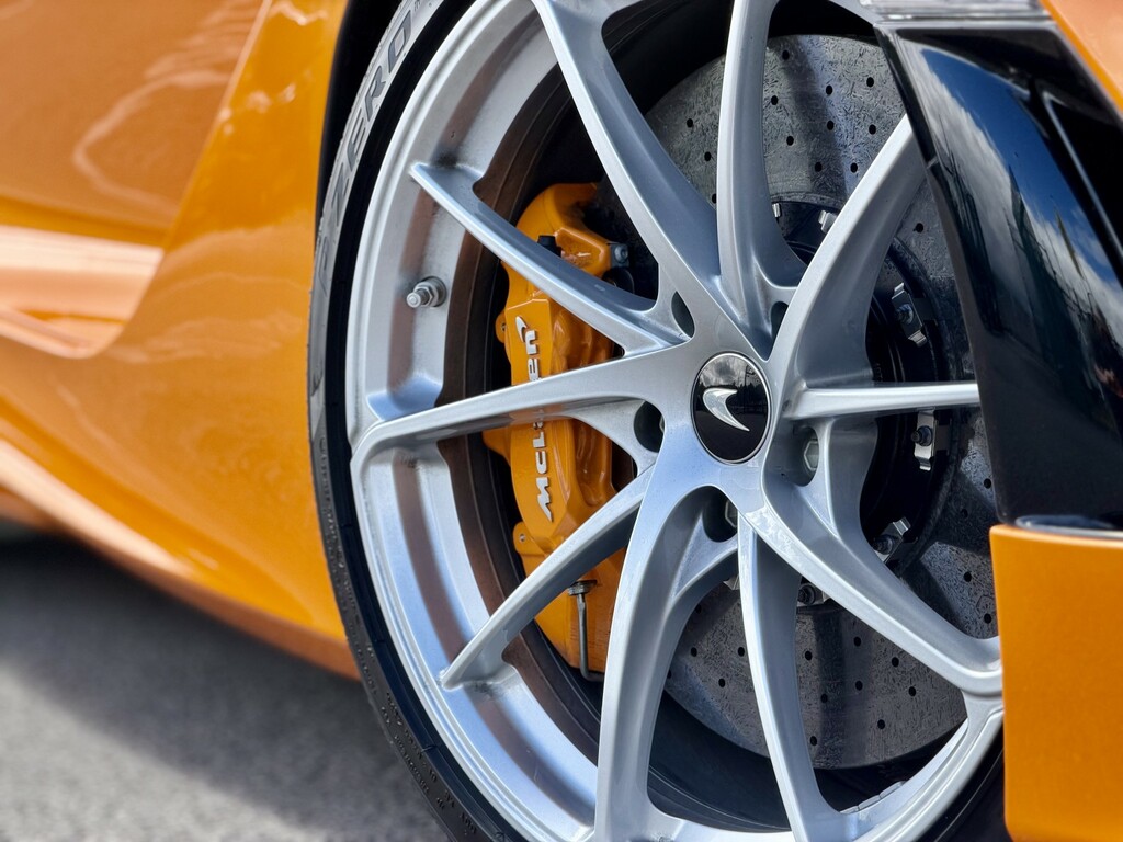 McLaren Coupe 4.0 T V8 202525 RV25FKJ Orange #4