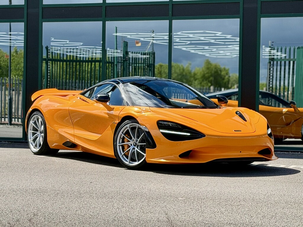 McLaren Coupe 4.0 T V8 202525 RV25FKJ Orange