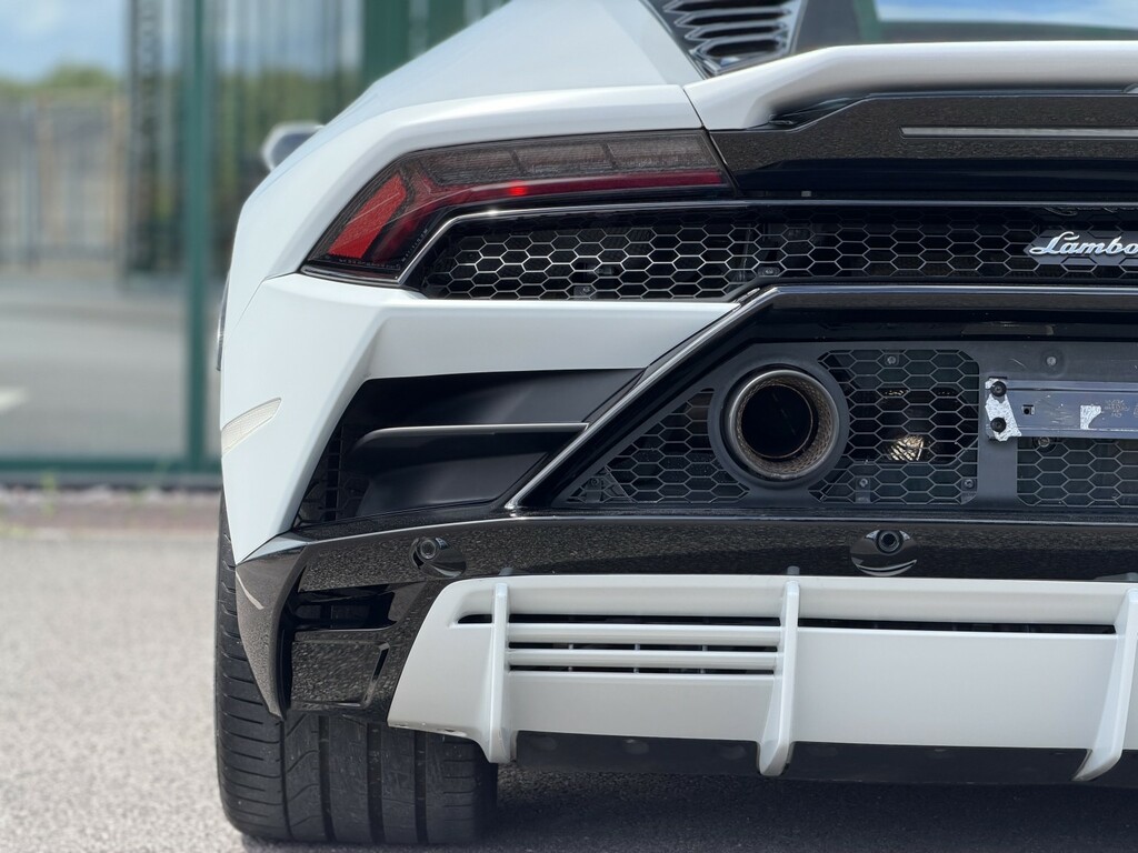 Lamborghini Huracan Performante  #22