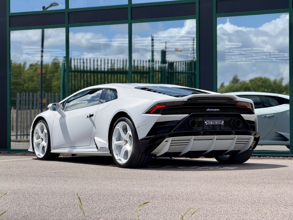 Lamborghini Huracan Coupe 5.2 V10 Lp 640-4 Evo 201969 White #4