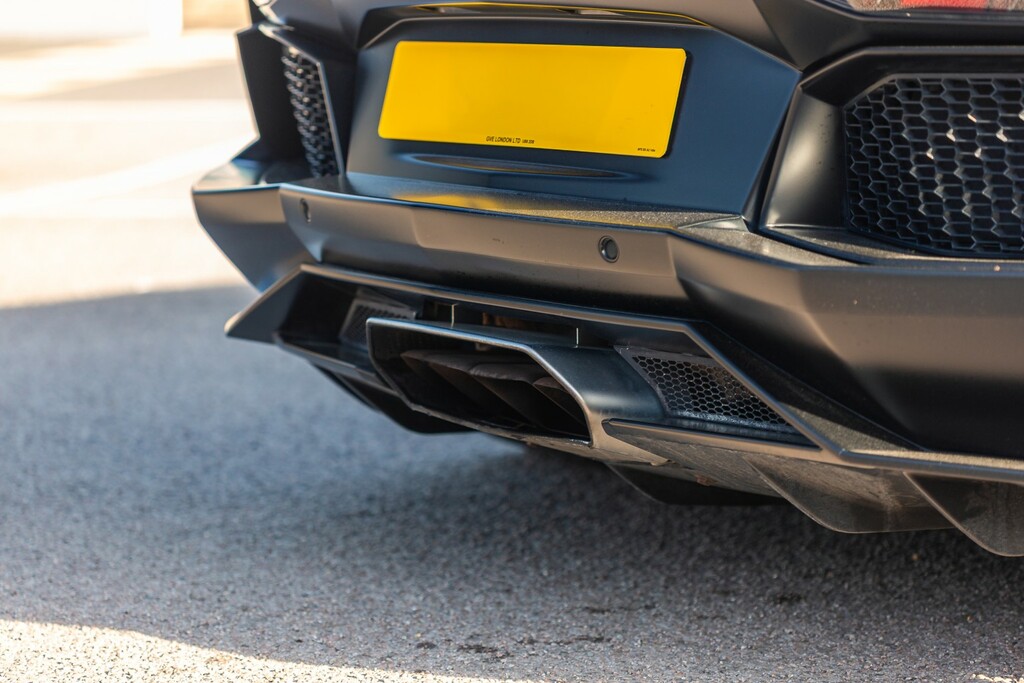 Lamborghini Aventador 6.5 L V12 Exceptional Example Black #35