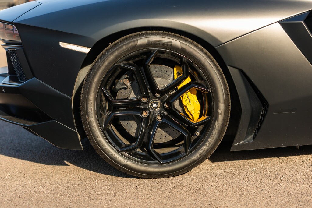 Lamborghini Aventador 6.5 L V12 Exceptional Example Black #20