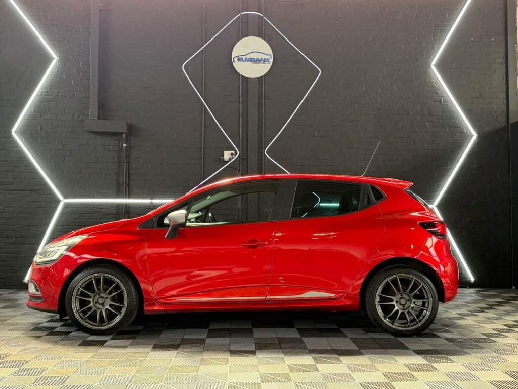 Renault Clio 1.5L Gt Line YT68FDN Red #4