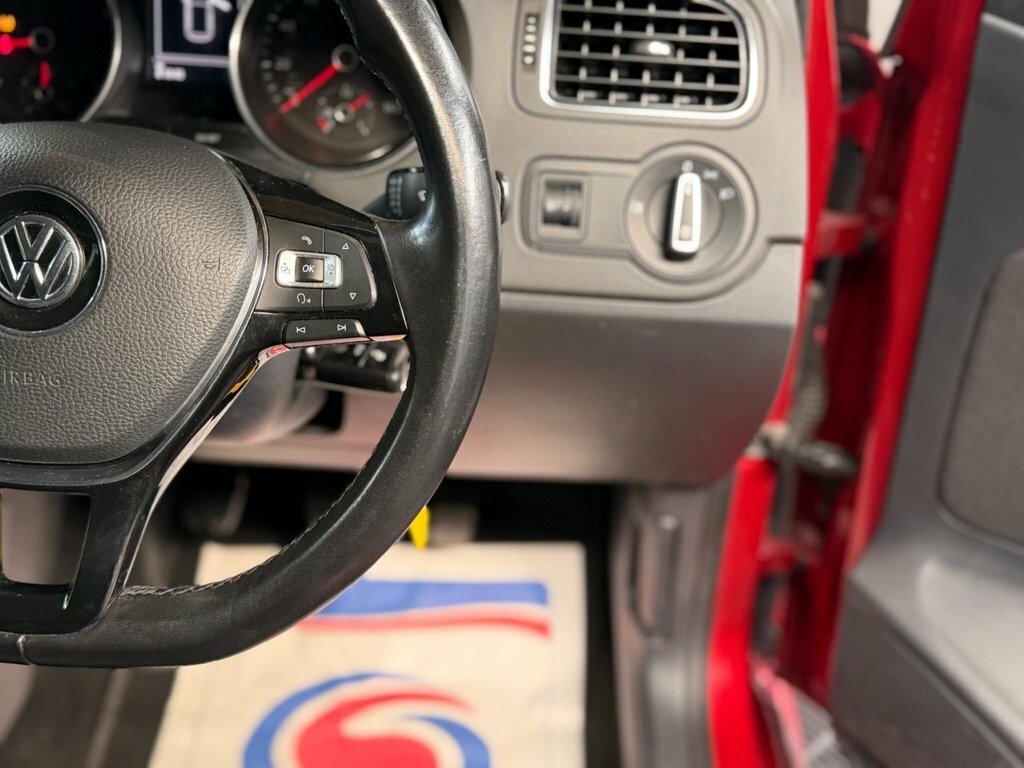 Volkswagen Polo 1.2L Se LR65KJA Red #6