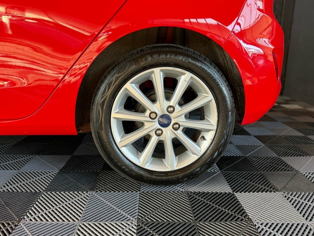 Ford Fiesta 1L Titanium KX68VNB Red #6