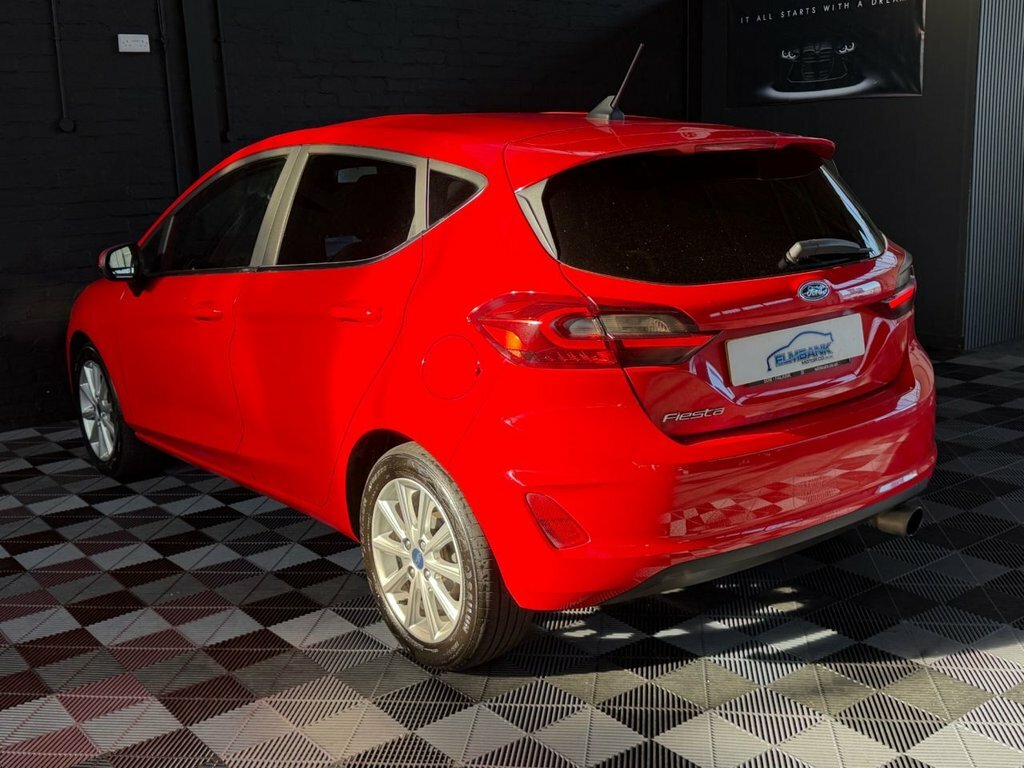 Ford Fiesta 1L Titanium KX68VNB Red #2
