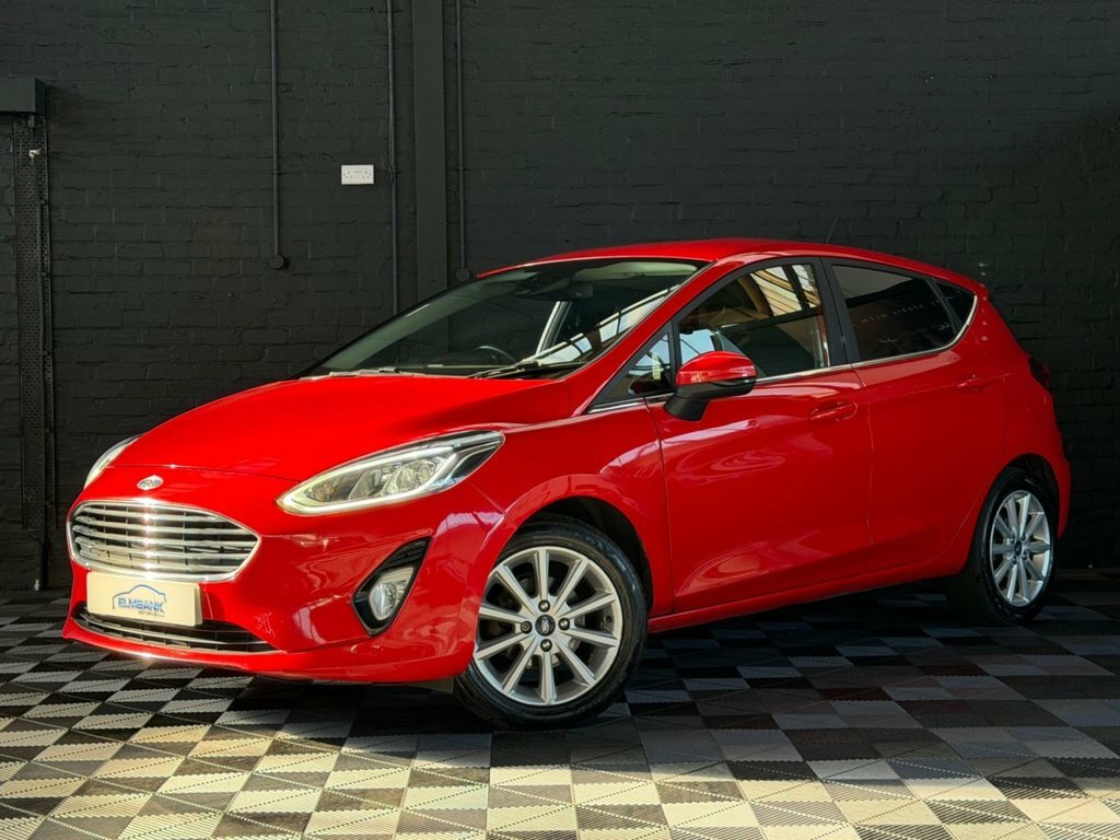 Ford Fiesta 1L Titanium KX68VNB Red #4