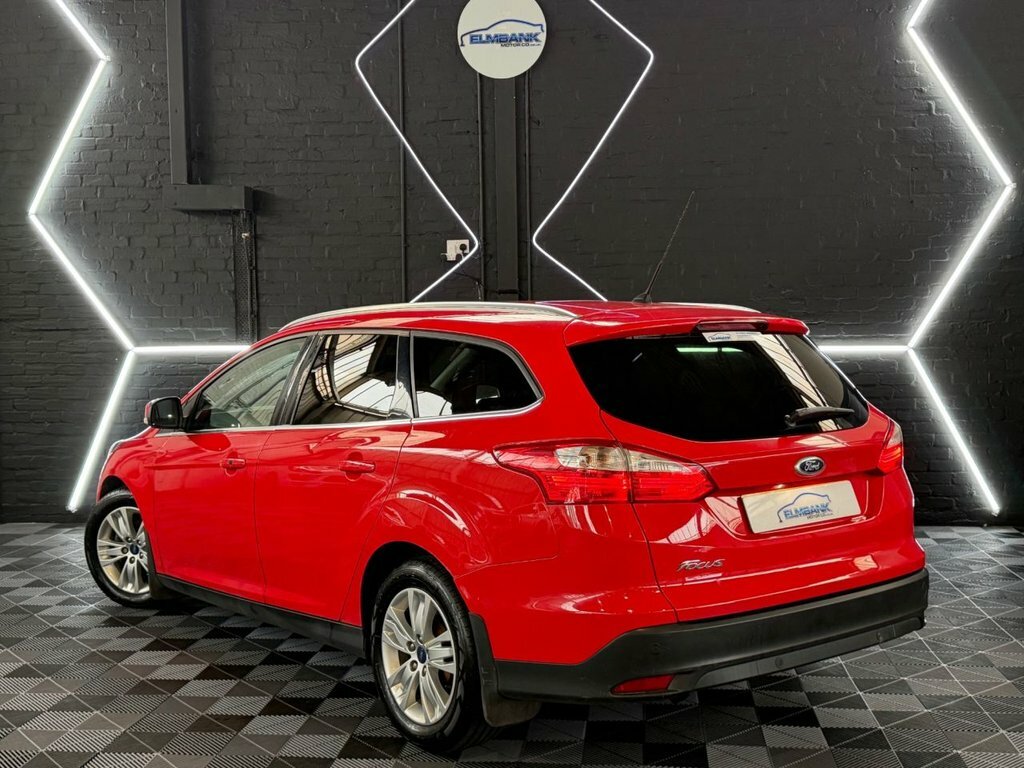 Ford Focus 1.6L Titanium Navigator AF14PUH Red #3