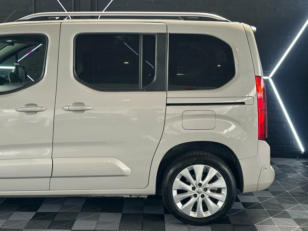 Vauxhall Combo Life 1.2L Elite SD70WCV Grey #2