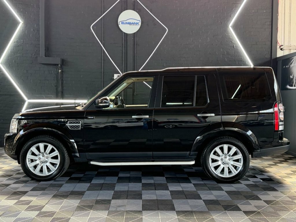 Land Rover Discovery 4 3L Se Black #3