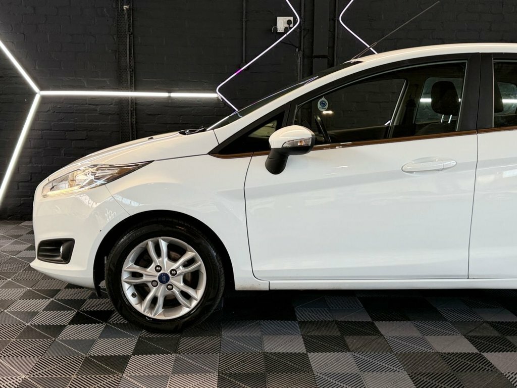 Ford Fiesta 1L Zetec CN65JXU White #3