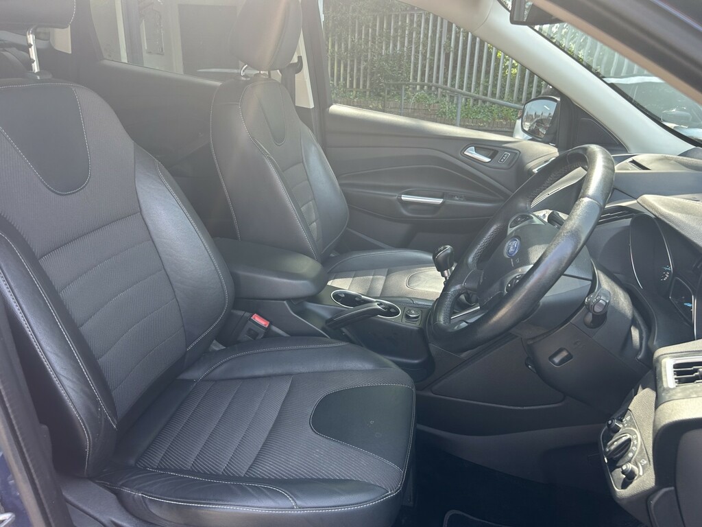 Ford Kuga Suv 1.5 T Ecoboost Titanium 2016 FG16BDY Blue #2